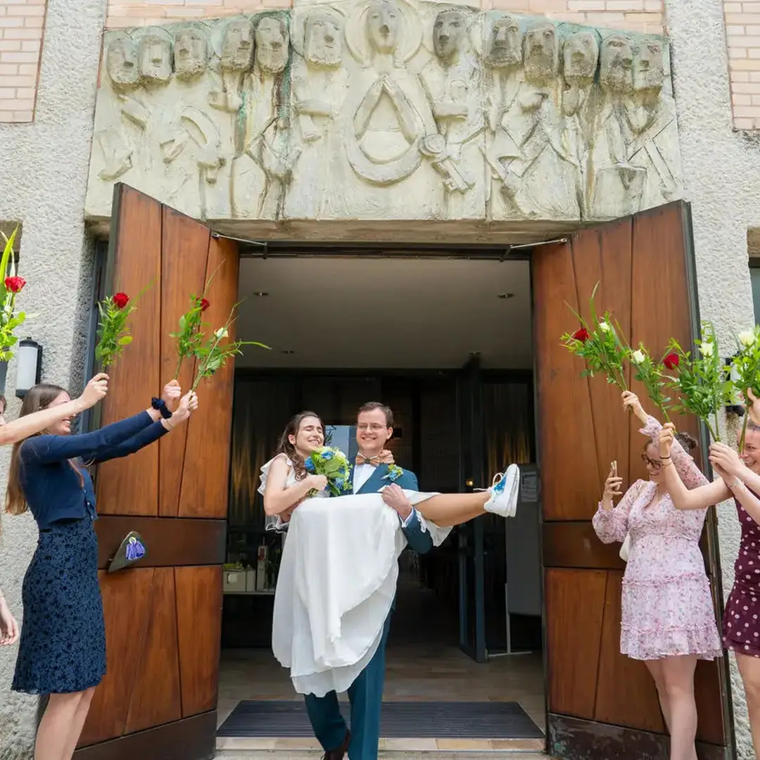 Hochzeitsfotograf Renens mit Charme und Kamera
